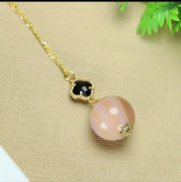 Elegant & Unique Natural Jade Necklace Clavicle Chain Bead Pendant - Picture 6 of 7